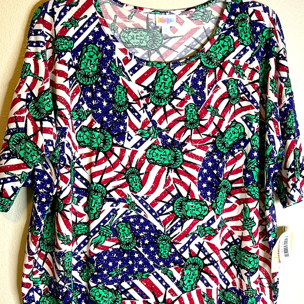 LULAROE Irma‎ Americana Top 2XL Patriotic 4th of July Hi Low Hem Stretch USA NWT